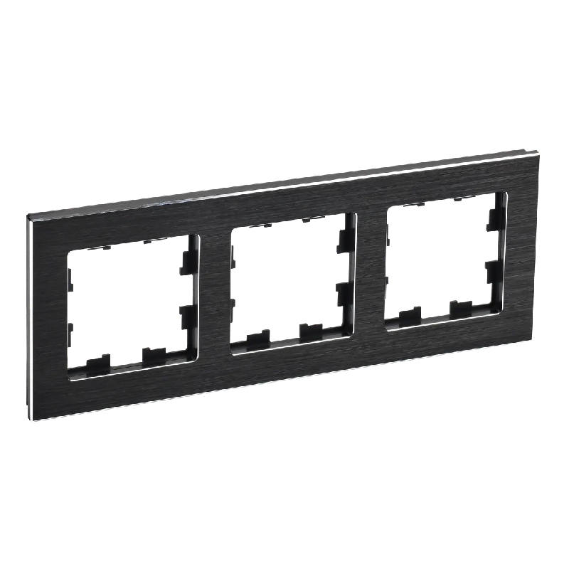 Рамка 3-мест. "BRITE" металл черный (1/50)