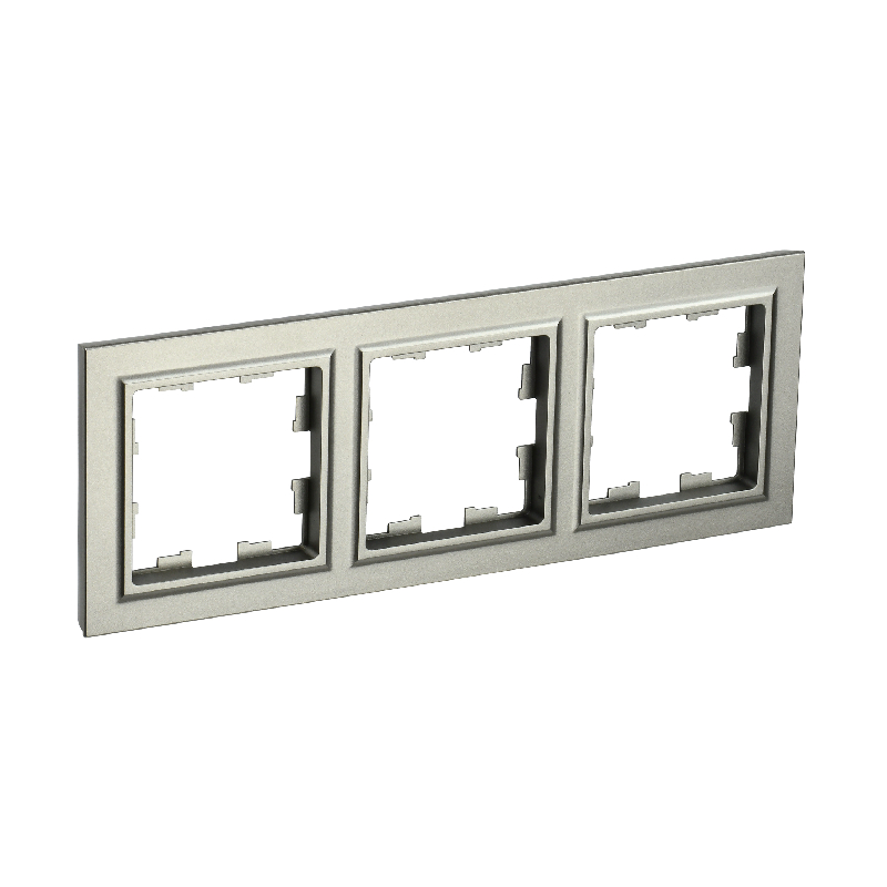 Рамка 3-мест. "BRITE" шампань (1/100)