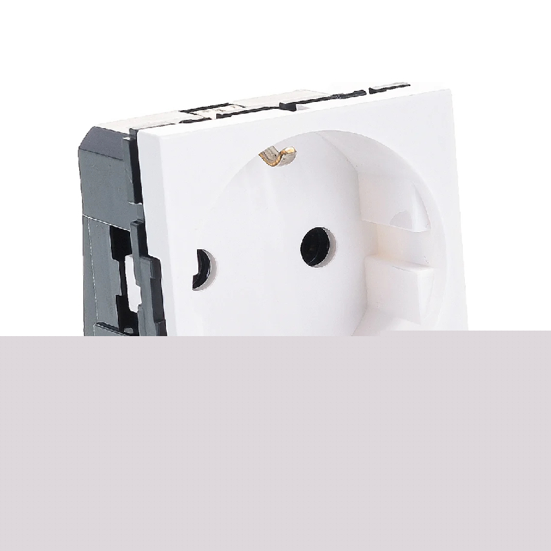 Розетка 2К+3 с винтовыми зажимами - Mosaic - б/ш 2 модуля Legrand E-PRO